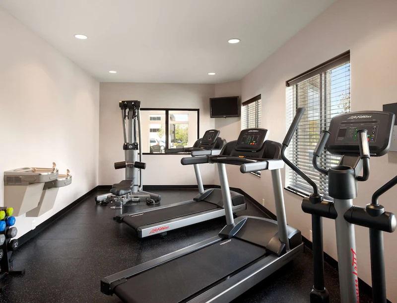 Country Inn & Suites By Radisson, New Orleans I-10 East, La ภายนอก รูปภาพ
