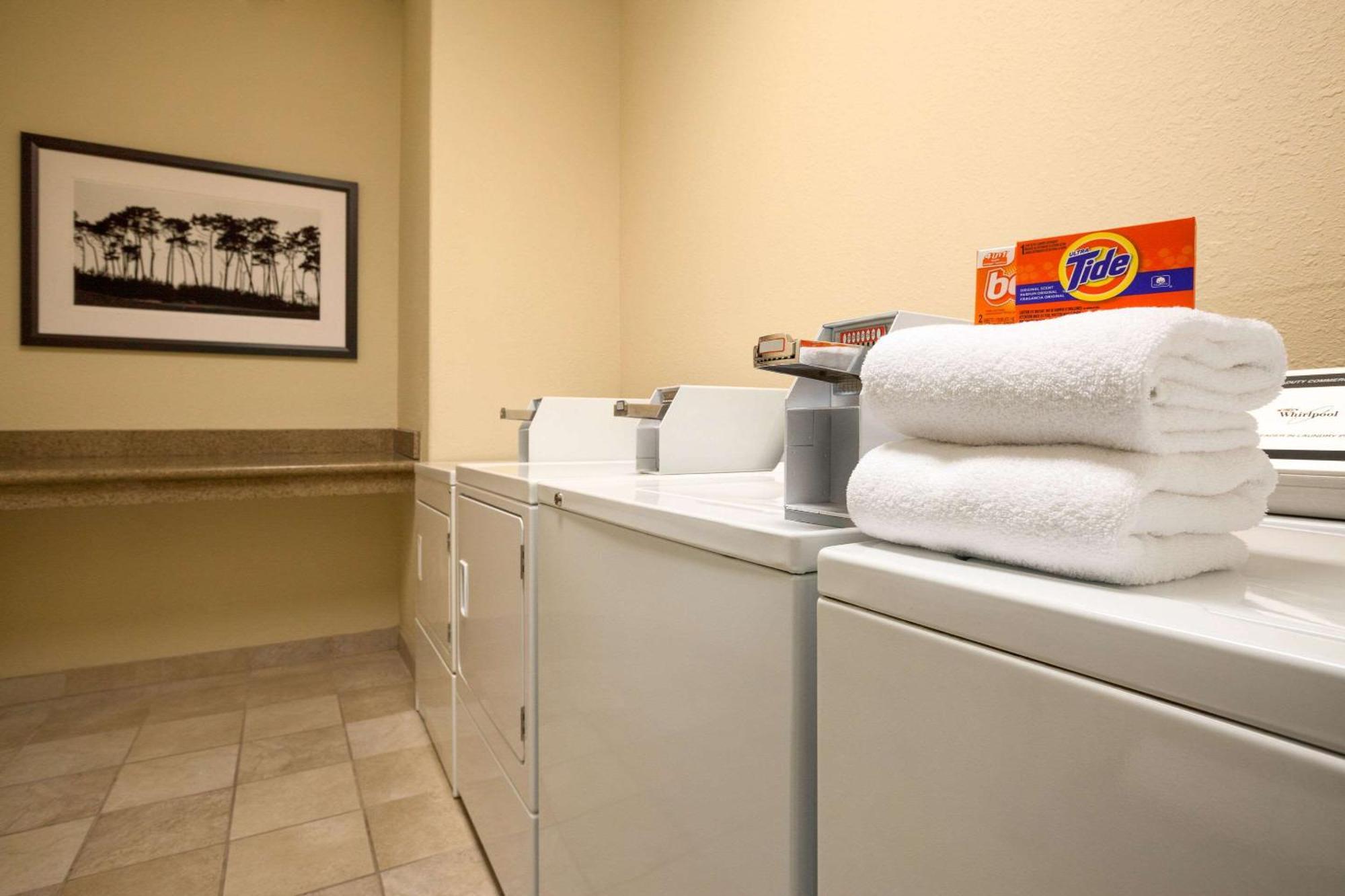 Country Inn & Suites By Radisson, New Orleans I-10 East, La ภายนอก รูปภาพ