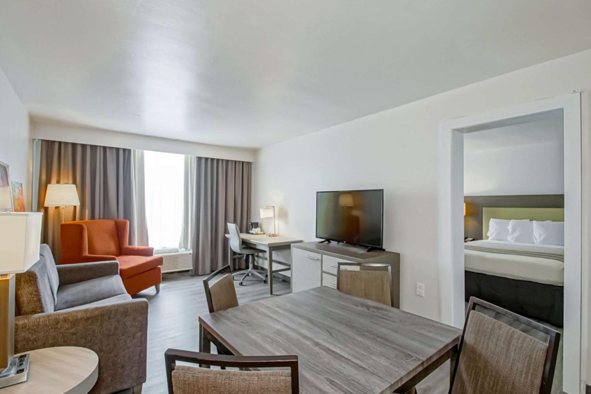 Country Inn & Suites By Radisson, New Orleans I-10 East, La ภายนอก รูปภาพ